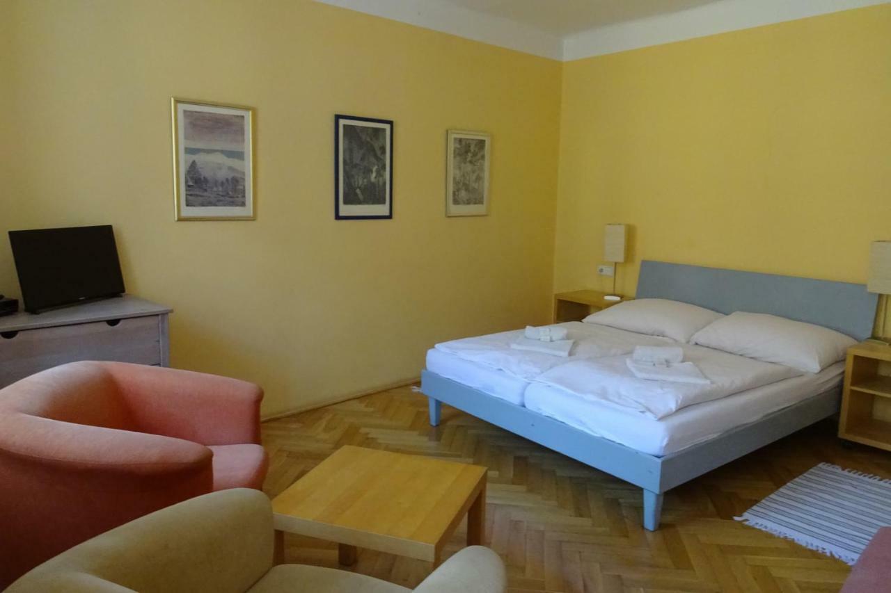 Penzion Konselsky Senk Domažlice Buitenkant foto
