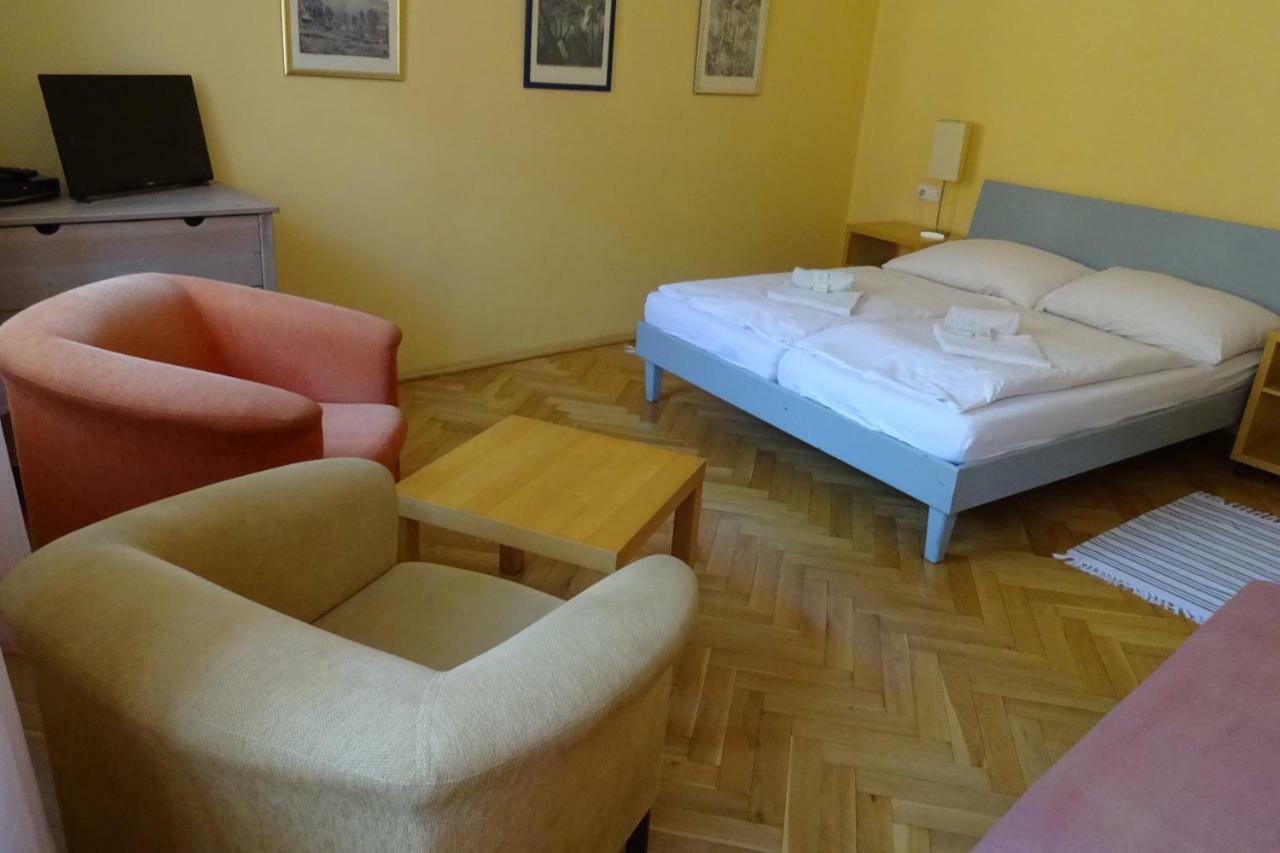 Penzion Konselsky Senk Domažlice Buitenkant foto
